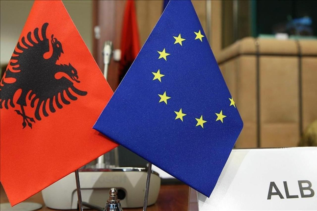 Albaniyadan diqqət çəkən etiraf: