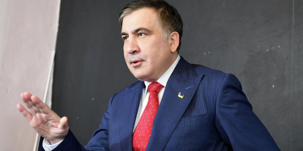Saakaşvili: Paşinyanın qələbəsi region üçün parlaq gələcək vəd edir