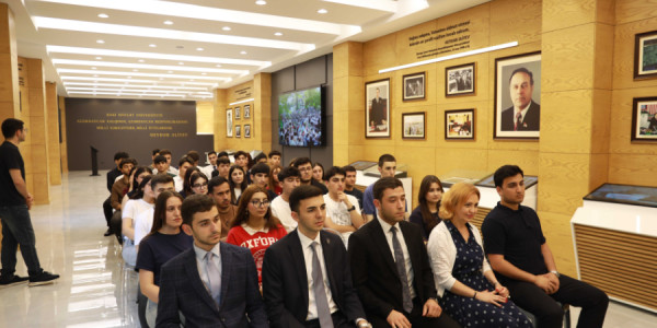 Milli qurtuluşdan dövlətçilik zirvəsinə: BDU tələbələri Ulu Öndərin siyasi irsini öyrənirlər