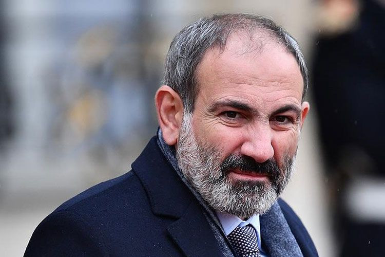Ermənistanda qalmaqallı açıqlama: Mandatlardan imtina edin, parlament təmizlənəcək