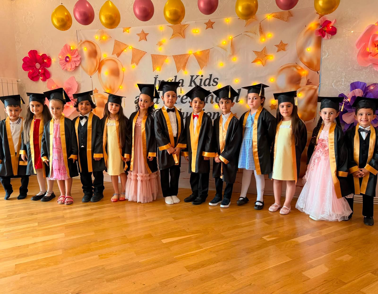 Ingla Kids/Preschool məzunlarını yola salıb
