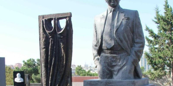 Səhnəyə gülüş gətirən ustad: