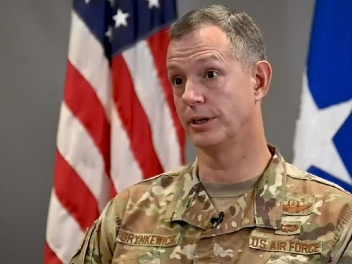 NATO komandanı: Rusiya Baltikyanı ölkələrə hücum riskinə getməyəcək