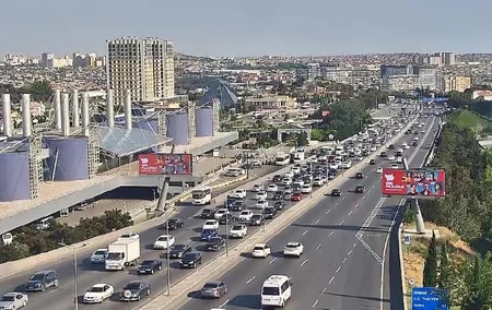 Bu yollarda tıxac var -
