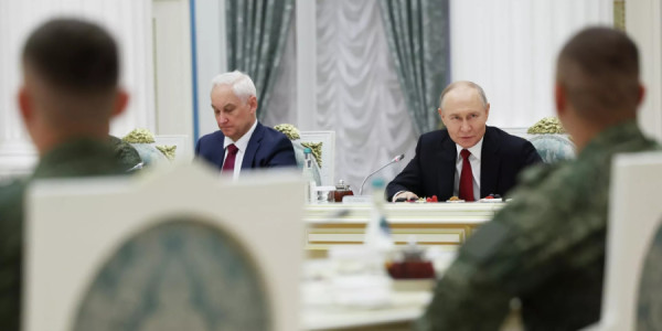 Putin: Ukraynanı razı salmaq üçün səkkiz il sərf etdik