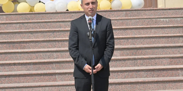 Emin Əmrullayev: "Son zəng"in tənzimlənməsi sadəcə ictimai asayişin qorunmasını əhatə etməlidir