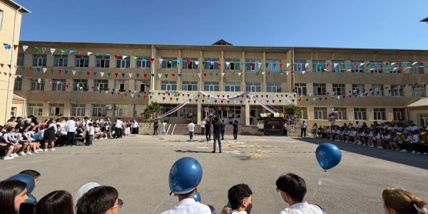 Son zəng: Bir dövr bağlandı, minlərlə yeni yol açıldı