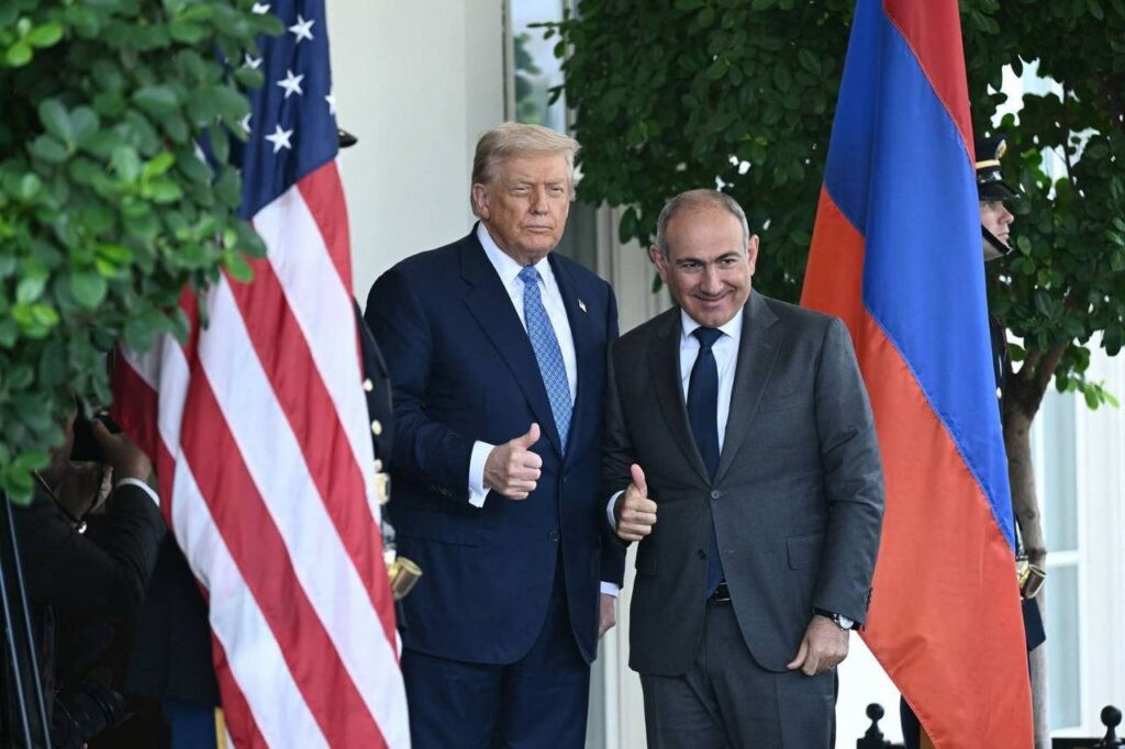Paşinyan Trampı təbrik edib, onu böyük lider və yaxın dost adlandırıb