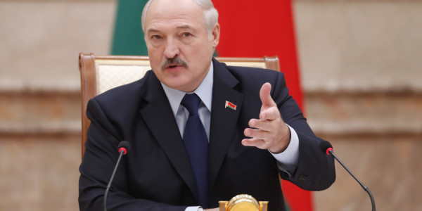 Lukaşenko: Belarus hər zaman müharibəyə hazırlaşır