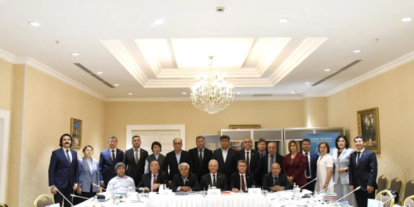 Astanada Ortaq Türk Əlifbası Komissiyasının dördüncü iclası keçirilib