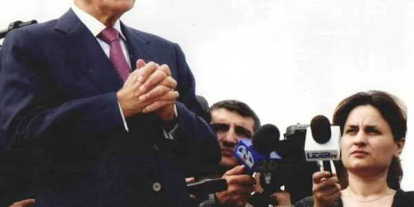 Tarixi yaşayanlar və tarixi yaradanlar – Tarix yaradan liderin media siyasəti