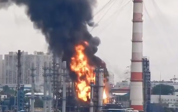 Moskvada neft emalı zavoduna dron hücumu