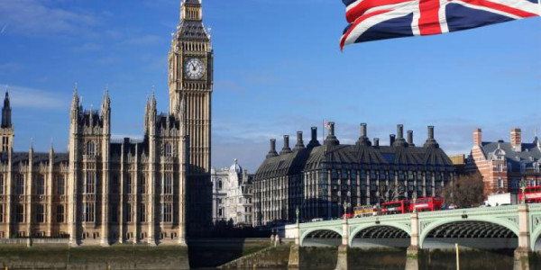Böyük Britaniyadan Rusiyaya qarşı 43 maddəlik yeni sanksiya paketi