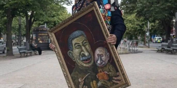 Polşada rusiyalı müxalif  rəssam güllələnib