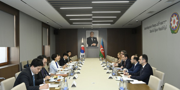 Azərbaycan-Koreya münasibətlərinin inkişaf perspektivləri müzakirə edilib