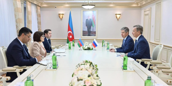 Azərbaycan və Rusiya parlamentləri arasında əlaqələrin inkişafı müzakirə edilib