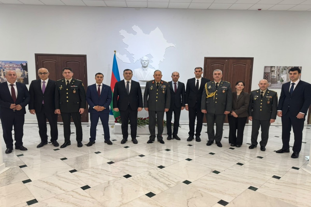 Kərim Vəliyevin rəhbərlik etdiyi nümayəndə heyəti Azərbaycanın Qazaxıstandakı səfirliyini ziyarət edib