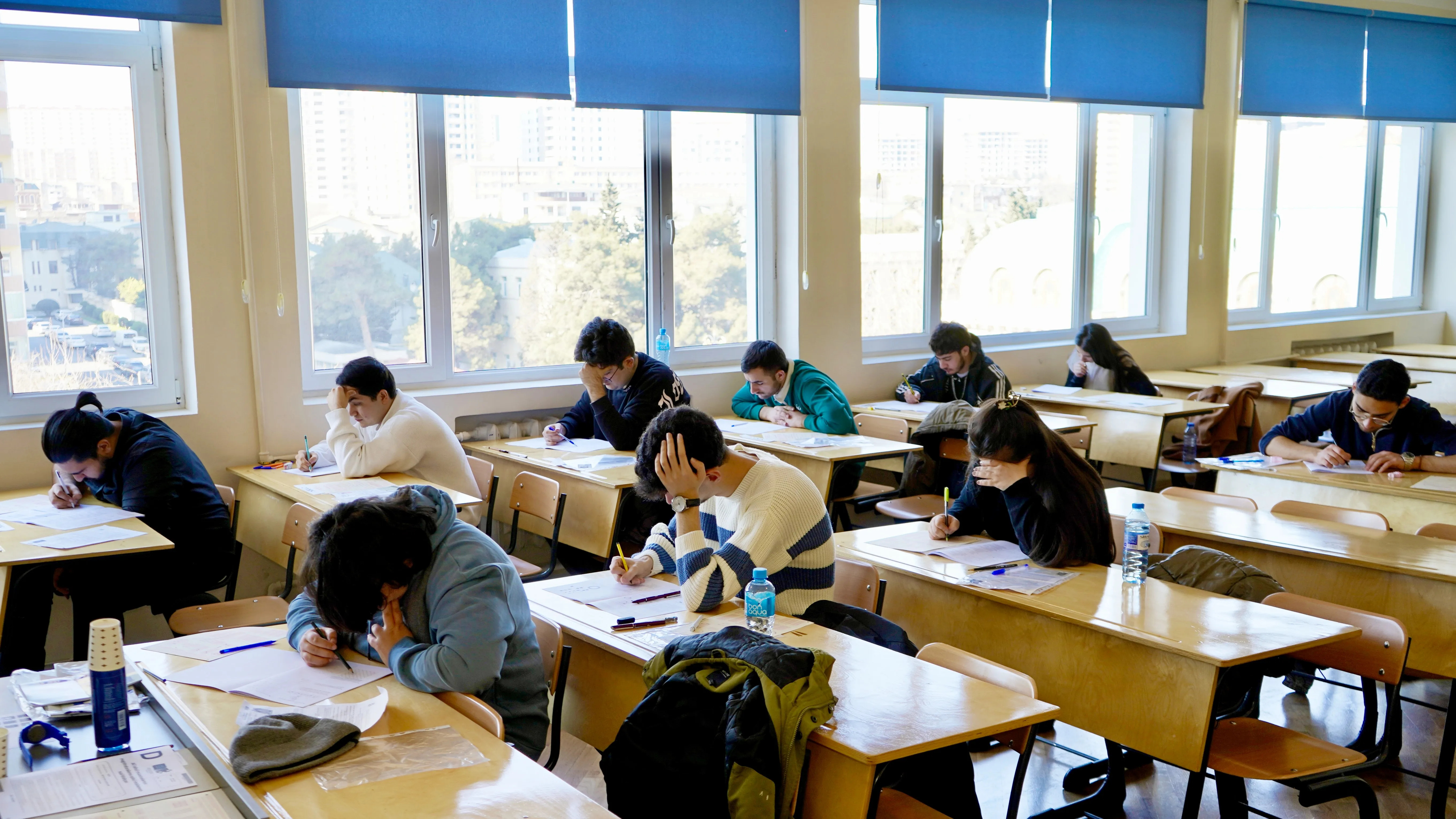 DİM: Ortastatistik məzun təhsil proqramının 40–77%-ni mənimsəmir