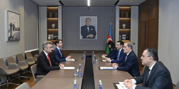 Ceyhun Bayramov Almaniya səfirini diplomatik fəaliyyətinin başa çatması ilə əlaqədar qəbul edib