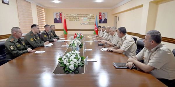 Azərbaycan və Belarus arasında hərbi obyektlərin mühafizəsi müzakirə olunub