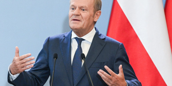 Polşa və Ukrayna arasındakı mübahisə Putini sevindirir – Tusk