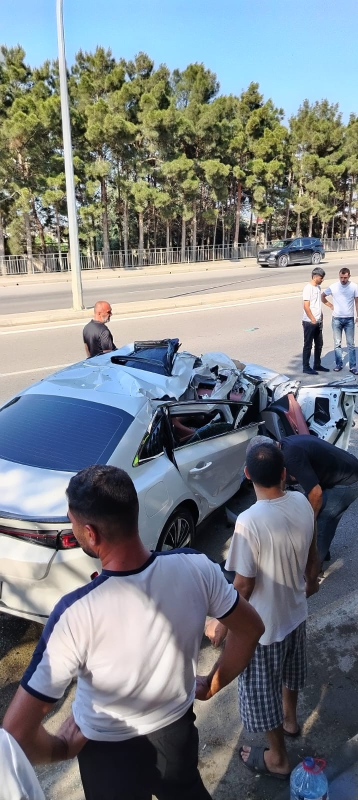 Bakı - Şamaxı yolunda ağır qəza: iki nəfər yaralanıb