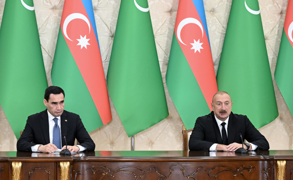 Prezident İlham Əliyev və Türkmənistan Prezidenti Sərdar Berdiməhəmmədov mətbuata bəyanatlarla çıxış ediblər