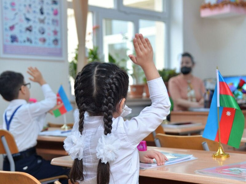Azərbaycan təhsilində yeni mərhələ: Üçbucaq formalı əməkdaşlıq