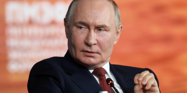 Putin: Qərb Rusiya barədə yalan danışır