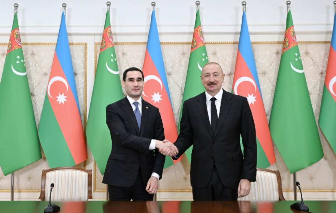 Bakı ilə Aşqabad arasında görünməyən geosiyasi xətt -