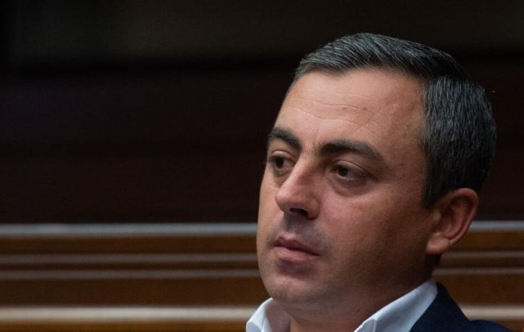 Ermənistan müxalifətinin liderlərindən İşxan Saqatelyanın evində axtarış keçirilir