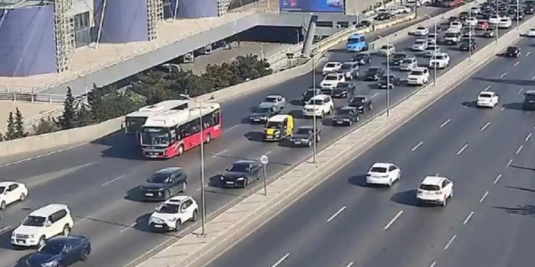 Bu yollarda tıxac var -