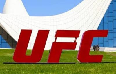 UFC döyüşçüləri Bakıda azarkeşlərlə görüşüblər