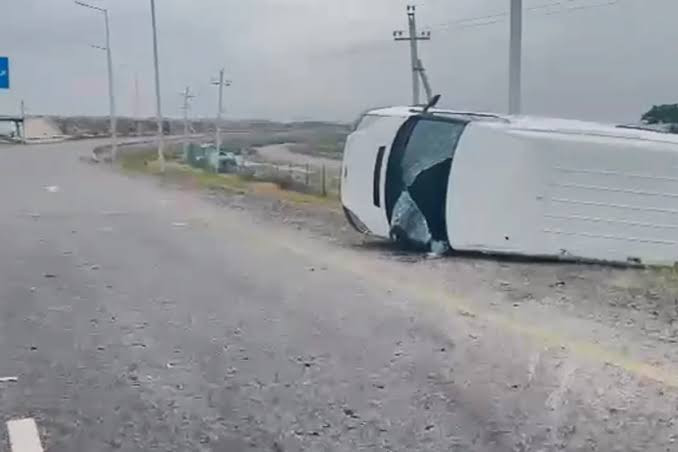 Sumqayıtda yük avtomobilləri toqquşub