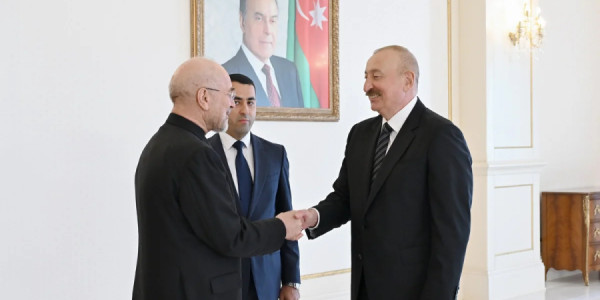 İlham Əliyev İran İslam Şurası Məclisi sədrinin başçılıq etdiyi nümayəndə heyətini qəbul edib