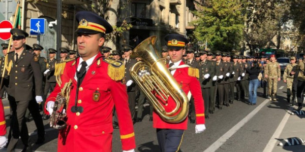 Sabah Bakıda hərbi orkestrlərin müşayiəti ilə yürüşlər təşkil olunacaq
