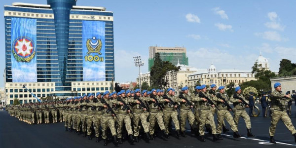108 yaşlı şanlı Azərbaycan Ordusu