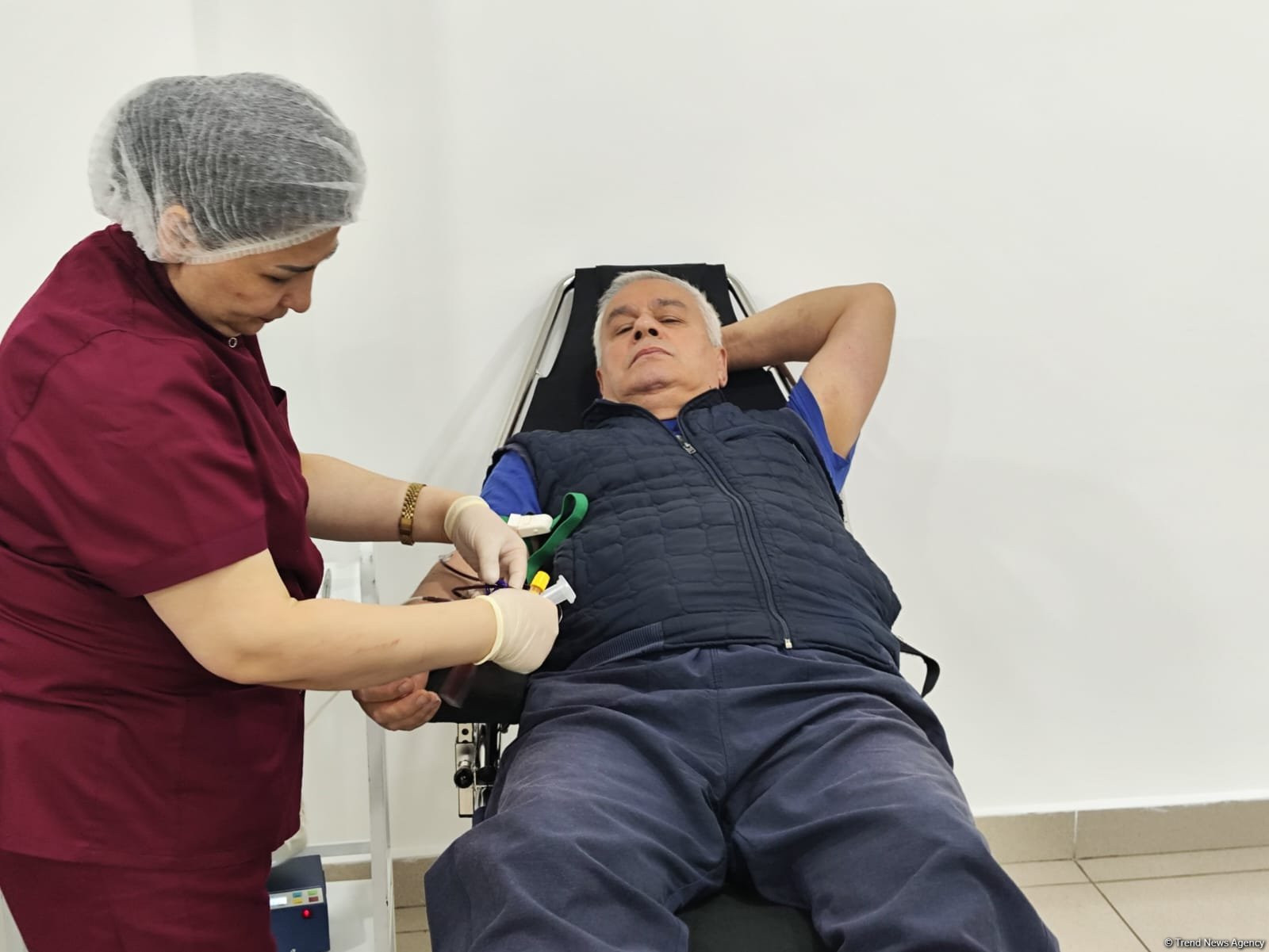 Aşura günü 2430 litr qan toplanıb –Aksiya davam edir