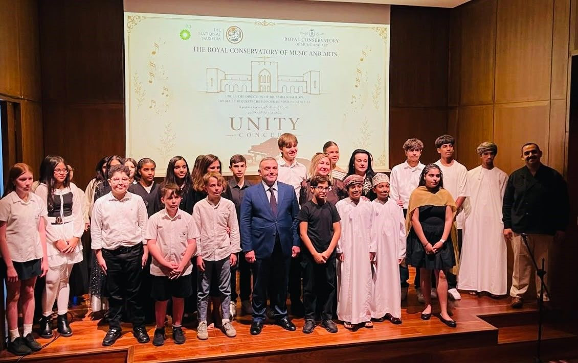 Omanda soydaşımızın təşkilatçılığı ilə uşaq və yeniyetmələrin konserti olub