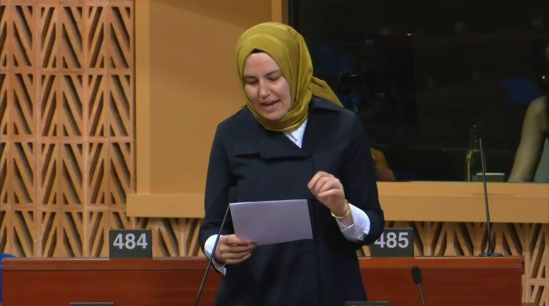 Türkiyəli deputat Avropa Parlamentində Azərbaycanla bağlı qəbul edilən qətnaməni tənqid edib