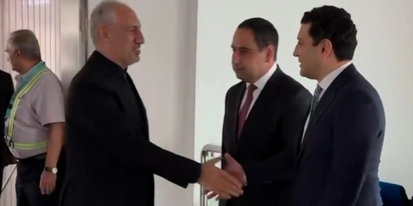 İran rəsmisi Ermənistana getdi – ikitərəfli əməkdaşlıq gündəmdə