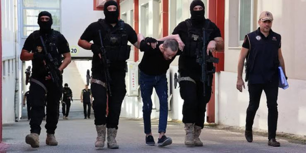 Ankaranın hədəfindəki siyahı: FETÖ üzvlərinin yerləşdiyi ölkələr açıqlandı