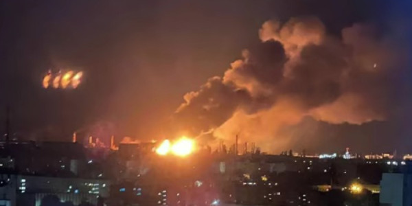 Ukrayna Rusiyanın neft sənayesinə ağır zərbə vurub