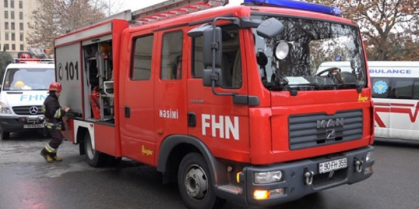 Bakıda mənzildə tək qalan azyaşlı FHN tərəfindən xilas edildi