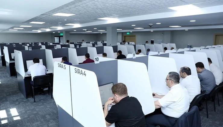 Hakimliyə namizədlər üçün test imtahanı keçirilib