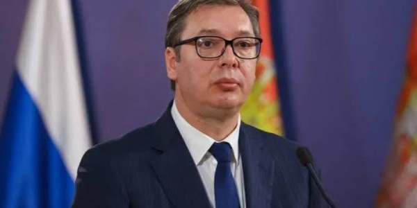 Serbiya Prezidenti istefa verəcəyini bəyan etdi