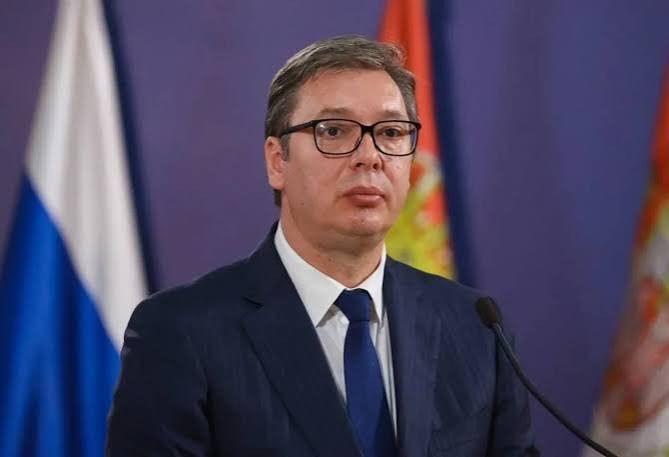 Serbiya Prezidenti istefa verəcəyini bəyan etdi