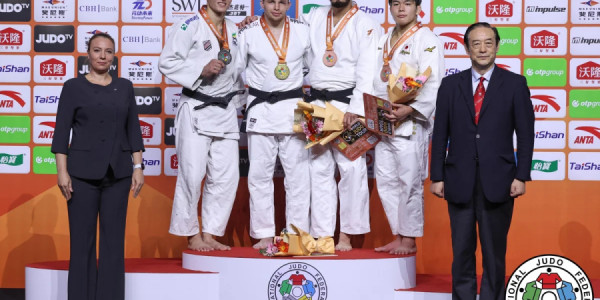 Murad Fətiyev Sindao Qran-Prisinin bürünc medalını qazanıb