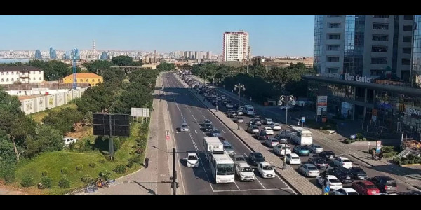 Bu yollarda tıxac var -