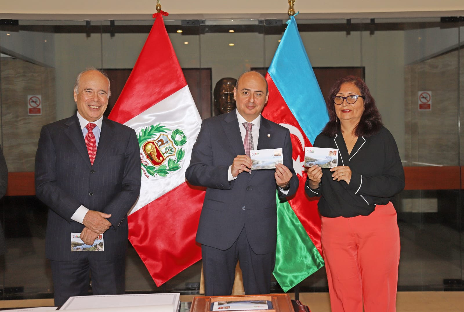 Azərbaycan–Peru münasibətlərinin 30 illiyinə həsr olunan sərgi keçirildi